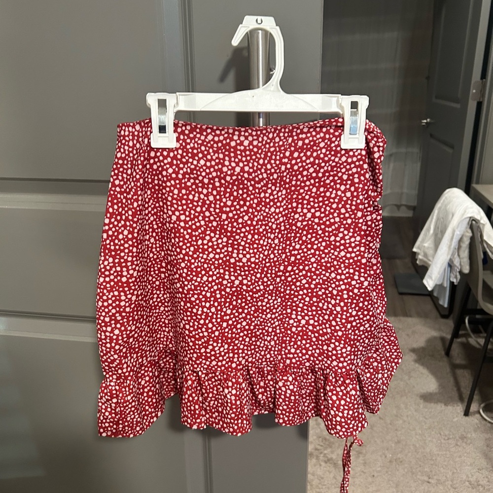 SHEIN Red and White Bubble Mini Skirt